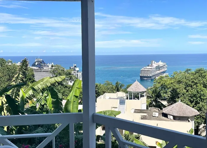 Apartamento Hummingbird Retreat - Luxury Oceanview Apt, 7-minute Walk To